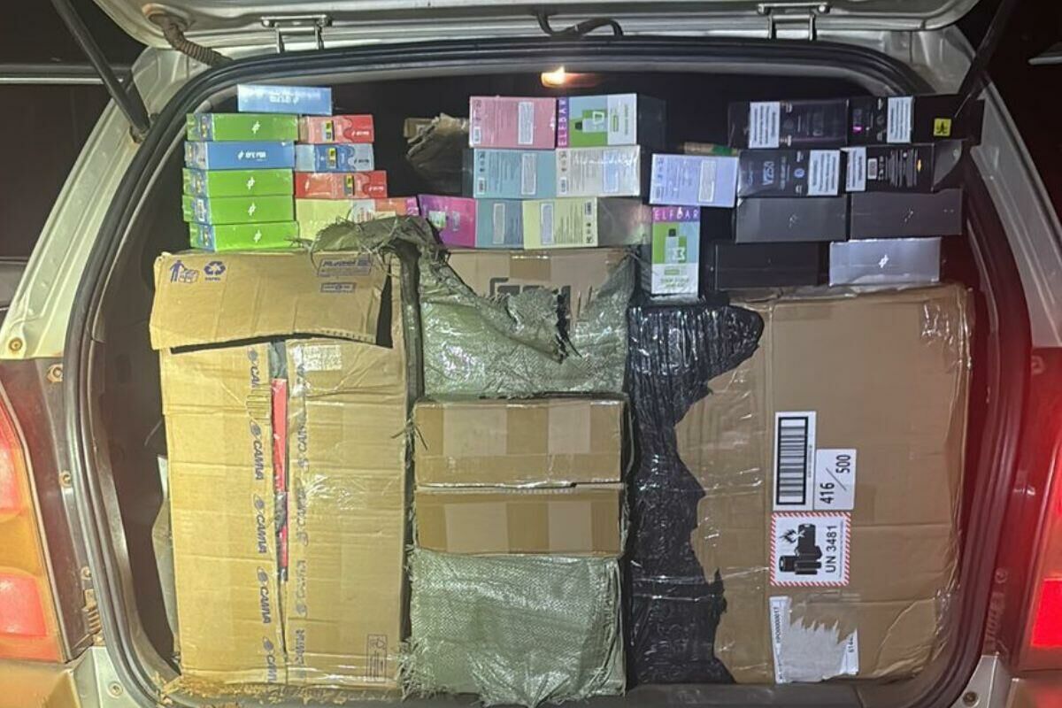 Imagem de compartilhamento para o artigo Homem é preso com carga de R$ 350 mil em cigarros eletrônicos contrabandeados da MS Todo dia